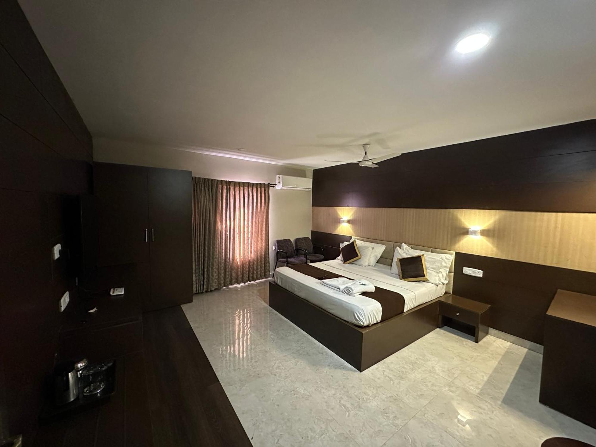 Hotel Aiba Regency Kojambuttúr Kültér fotó