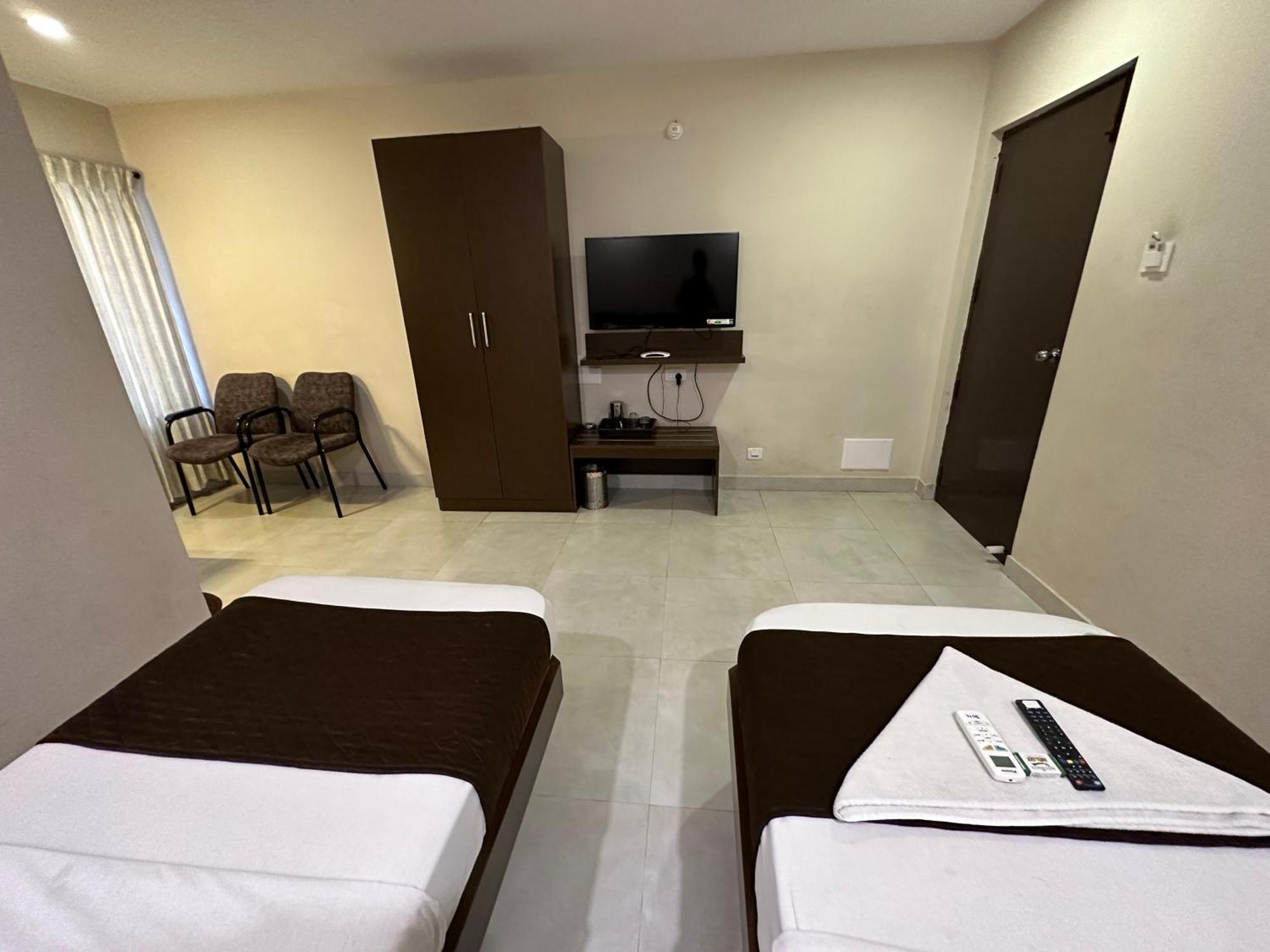 Hotel Aiba Regency Kojambuttúr Kültér fotó